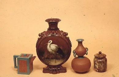 Watcombe aardewerk pelgrimsfles, pot en deksel, ca. 1875